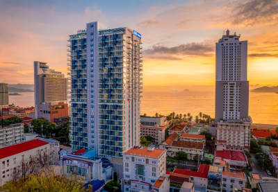 Khách sạn TUI BLUE Nha Trang (trước đây là Nha Trang Ariyana Smart Condotel)