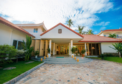 Le Aqua Resort & Spa Phan Thiết (Mũi Né)