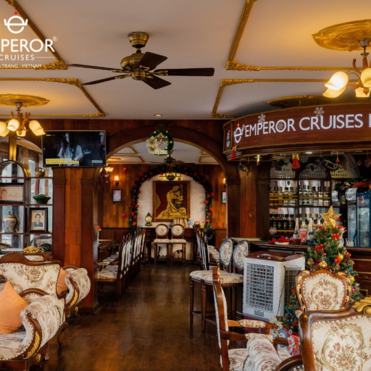 Emperor Cruise Nha Trang – Sunset Party & Luxurious Dinner