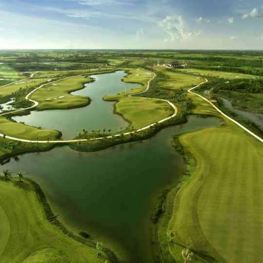 West Lakes Golf & Villas – Ho Chi Minh Golf Course