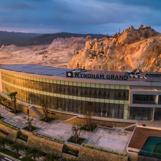 Wyndham Grand KN Paradise Cam Ranh