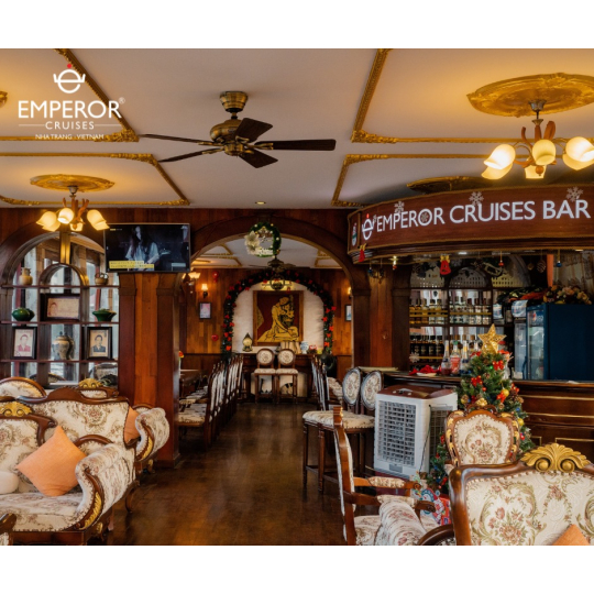 Emperor Cruise Nha Trang – Sunset Party & Luxurious Dinner