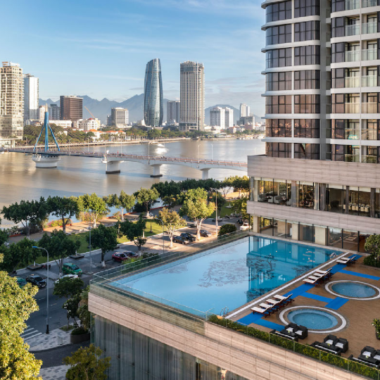 Melia Vinpearl Nha Trang Empire