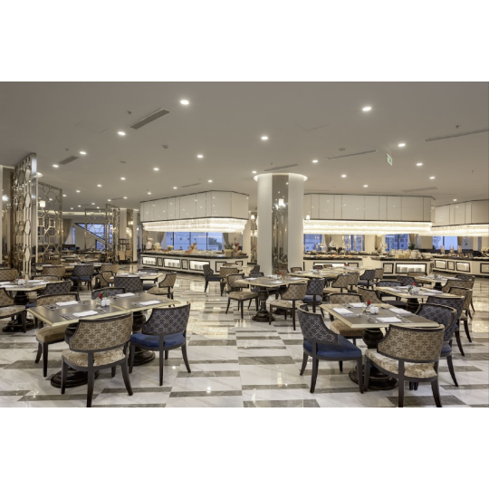 Melia Vinpearl Nha Trang Empire